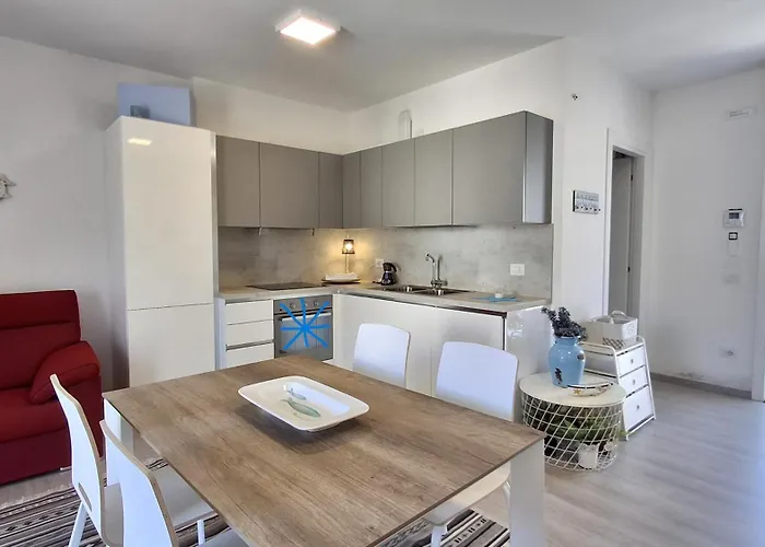 Blue Bay B8 - Magica Immobiliare *